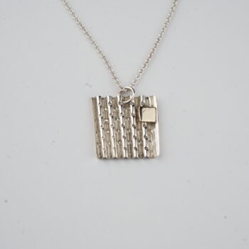 Ripple Square + 9ct Gold Pendant – Cross Winds